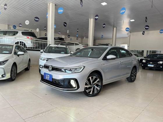 VOLKSWAGEN VIRTUS 1.0 200 TSI HIGHLINE AUTOMÁTICO